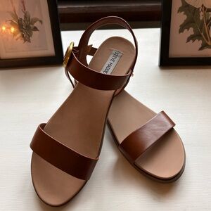 Cute! Steve Madden Tan Leather Sandals